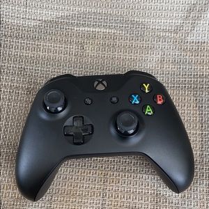 Xbox one wireless controller.